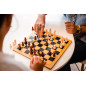 Echecs - Plateau Et Pions En Bois - Jeu de Société - 20 Parties De Grands Maîtres À Découvrir - Se Joue à 2 - A partir de 7 ans
